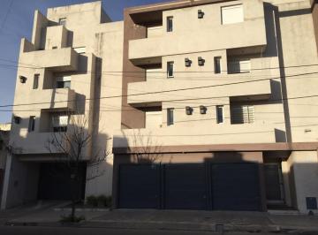 Departamento de 4 ambientes, Córdoba · Aalto Alberdi 2 Dor 2 Bños 2 Cocheras!