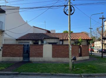 Casa de 5 ambientes, Vicente López · Chalet 5 Amb - Ubicado en Florida m