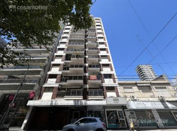 Departamento · 107m² · 4 Ambientes · Depto. Al Frente de 4 Amb. C/cochera y Baulera a m. de Av H. Irigoyen y de "Las Lomitas"