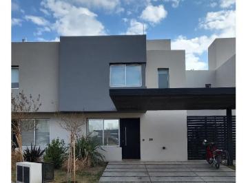 Casa de 4 ambientes, Córdoba · Vendo Duplex en Valle Escondido Rossen