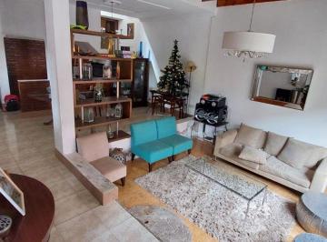 ISN-ISN-1167_2 · Casa 4 Dorm.. | Frias Silva Al 1300