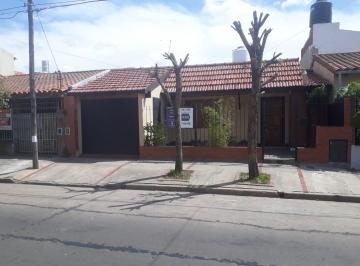 Casa de 3 ambientes, La Matanza · Alsina 900. Casa Chalet 3 Ambientes con Garage.