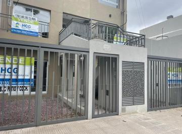 PH · 50m² · 2 Ambientes · 1 Cochera · Excelente PH 2 Amb C/patio y Cochera a Estrenar!