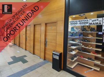 Oficina comercial · 75m² · 4 Ambientes · Oportunidad Oficina en Galeria Oliver de 4 Ambientes en Lomas de Zamora Acepta Vehiculos en Permut
