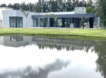 Casa de 5 ambientes, La Plata · Casa Al Lago a Estrenar en Miralagos