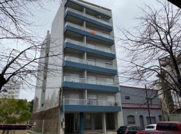 Departamento · 36m² · 1 Cochera · Monoambiente en Venta en 42 Entre 17 y 18