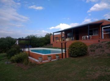 Casa de 5 ambientes, Mendiolaza · Vista a Las Sierras, a 10 Cuadras del Golf de Villa Allende