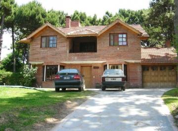 DEI-DEI-116_2 · Casa 4 Dorm. en Venta en Pinamar Zona B5