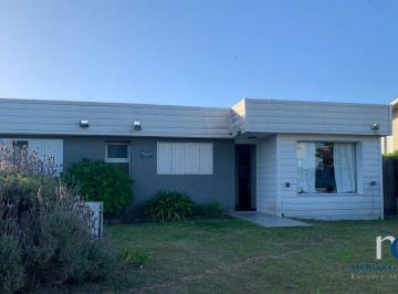 DEI-DEI-498_2 · Casa PH en Venta 2 Dorm. en Pinamar Zona Norte Playa