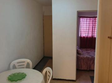 Departamento de 2 ambientes, Rosario · Necochea 1780 2 Piso Amoblado (Por Escalera)