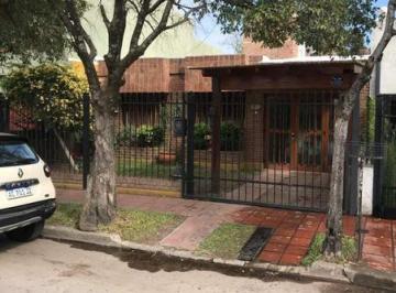 Casa · 112m² · 3 Ambientes · 2 Cocheras · Casa en Venta, Tres Dorm., Cerro de Las Rosas