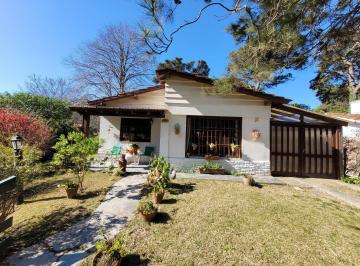 Casa · 136m² · 4 Dormitorios · 1 Cochera · Casa en Venta - Zona B5/tridente - Entorno Residencial
