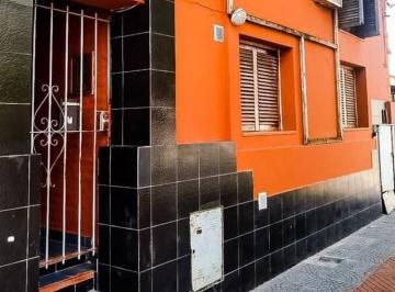 PH · 45m² · 2 Ambientes · Depto Tipo Casa en Venta Basavilbaso Al 800 Sarandi