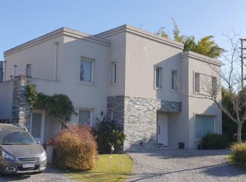 Casa de 6 ambientes, Berazategui · Venta Casa Barrio Cerrado Los Ombues de Hudson - Berazategui