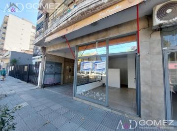 Local comercial · 18ha · Con Renta - Local Comercial en Excelente Ubicacion