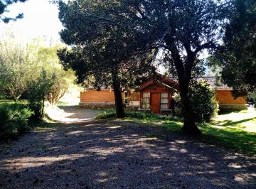 Casa de 3 ambientes, San Martín de los Andes · Oportunidad! 2 Prop. (Juntas o Separadas) a 7 Km. Casco Centric. ID. Inversor!