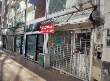 Local comercial de 3 ambientes, Flores · Local Comercial - 3 Plantas Rivera Indarte 85