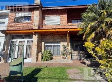 Casa · 120m² · 5 Ambientes · Casa - Ituzaingó