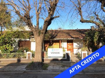 Casa de 4 ambientes, La Matanza · Chalet en Cir.3, Sec.5 (3 Dormit, 2 Baños, Garage). "Ideal Para Reciclar"