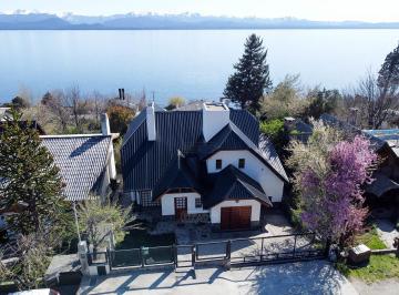 Casa · 250m² · 5 Ambientes · 1 Cochera · Casa en Venta en Melipal I, Bariloche, Patagonia