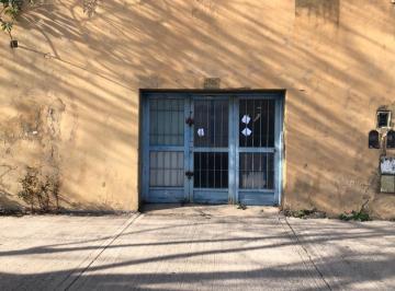 Bodega-Galpón · 143m² · 5 Ambientes · Galpón en Esquina
