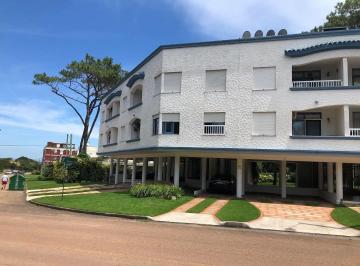 BPV-BPV-8582_2 · Apartamento 2 Dorm. Playa Mansa Punta del Este