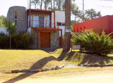 BPV-BPV-8587_2 · 3 Dorm. | Montoya Ref: 8587