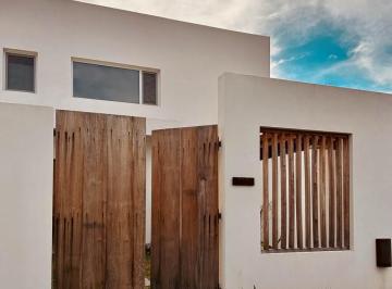 Casa · 284m² · 8 Ambientes · 4 Cocheras · Casa en Venta a Lago Central Costas Puertos | Vco Propiedades