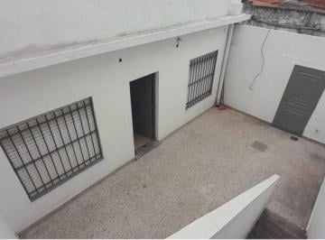 PH · 60m² · 3 Ambientes · PH de 3 Ambientes en Venta en Wilde. con Dos Patios y Terraza.