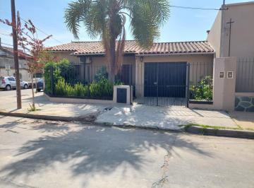 Casa · 140m² · 4 Ambientes · 2 Cocheras · Casa - Virreyes