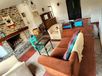 Casa de 6 ambientes, Raco · Casa Amplia con 3 Dorm., Quincho, Piscina y Granja
