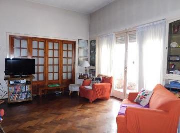 Departamento de 3 ambientes, San Telmo · Perú Al 900 2° - Departamento 3 Ambientes con Balcón Al Frente
