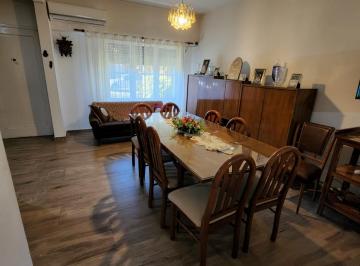 general-san-martin-villa-maipu-venta-duplex-5-o-mas-ambientes · Duplex 5 Amb