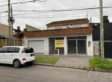 general-san-martin-jose-leon-suarez-venta-chalet-4-ambientes · Chalet de 4 Ambientes + Departamento de 3 Ambientes