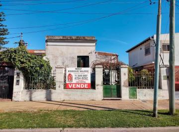 CASA 3 AMB CON FONDO · Casa 3 Amb con Fondo