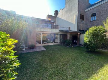 Casa -Venta- 6 amb con parque - Villa Ballester · Casa - Venta - 6 Amb con Parque - Villa Ballester