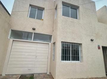 Departamento de 3 ambientes, Córdoba · Alquilo Duplex en B° Ciudadela a m Av Velez Sarsfield 3200