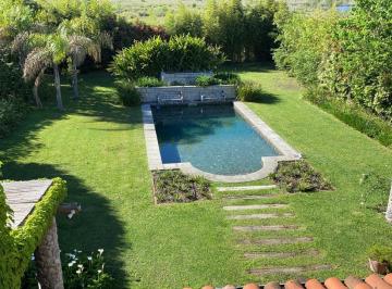 Casa de 7 ambientes, Tigre · Alquiler Temporario, en Santa Bárbara