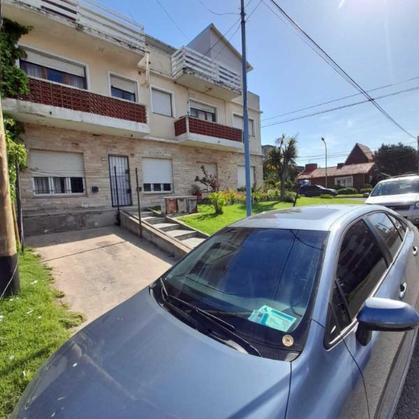 PH 3 amb, 50m² en planta baja con entrada independiente y cochera – Punta Mogotes