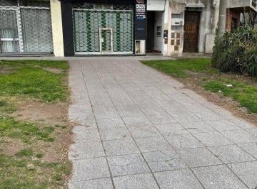 Local comercial · 24m² · Venta Local 40 m² a La Calle Sobre Av Juan Jose Paso