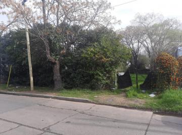 Casa · 118m² · Excelente Lote de 1000 m Cuadrados en Muy Buena Ubicación! Ideal Inversor. Dorrego 1071, m