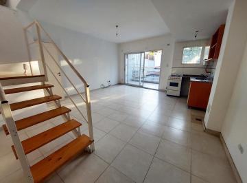 PH de 2 ambientes, Monte Castro · Triplex Tipo PH, Dos Amb y Medio, 75 Mtrs, Contrafrente, Sin Expensas