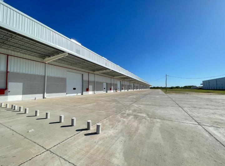 Depósito · 333m²