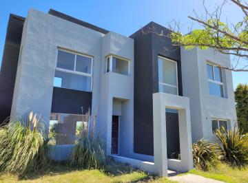 Casa de 4 ambientes, Tigre · Barrio Cerrado Complejo Villa Nueva - San Marco a La Laguna