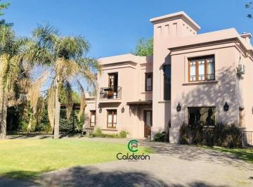 Casa · 205m² · 4 Ambientes · 2 Cocheras · Casa en Venta Country Campos de Álvarez