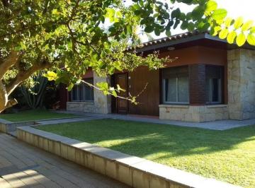 Casa · 522m² · 6 Ambientes · Casa en Venta Ubicado en Moreno, G. B. a. Zona Oeste