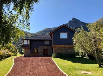 Casa · 278m² · 5 Ambientes · 1 Cochera · Casa Muy Luminosa y Moderna Sobre Cancha de Golf, Arelauquen Bariloche