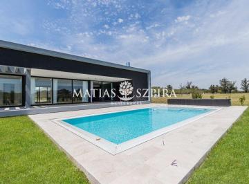 MSB-MS3-5823_2 · Casa 5 Ambientes. | Av Fernandez Beschtedt