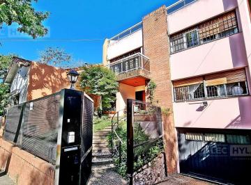 Casa · 250m² · 4 Ambientes · 2 Cocheras · Casa en Venta con Pileta en Olivos, Vicente López