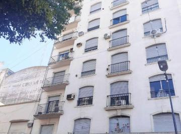 Departamento de 6 ambientes, La Plata · 49 y 8, Amplisimo de 3 Dorm. de Categoria Al Frente (Sobre Calle 8)